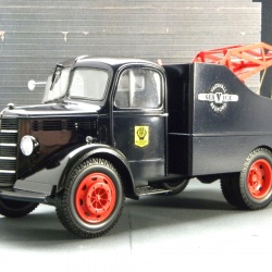 Bedford O-type SWB Recovery